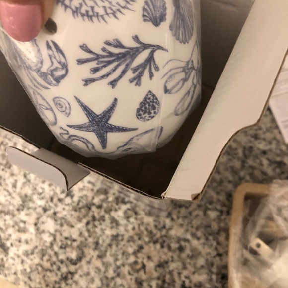 FINAL PRICE! Ocean Life Mini Scentsy Warmer - Picture 8 of 10